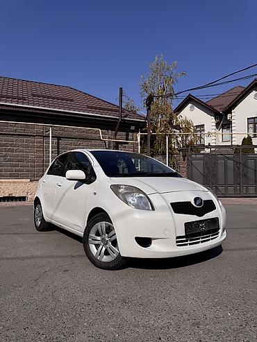 машинка для кнопка: Toyota Vitz: 2005 г., 1.3 л, Вариатор, Бензин, Хэтчбэк — 2