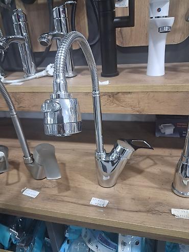 Mətbəx üçün çevik borulu qarışdırıcı kran - Material: parlaq xrom