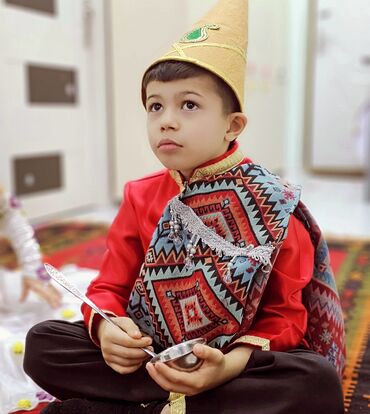 Bayram geyimləri: Milli, karnaval, personaj, hərbi və ziyafət geyimlərinin satışı və -da lalafo.az — 25 Bayram geyimləri: Milli, karnaval, personaj, hərbi və ziyafət geyimlərinin satışı və — 25