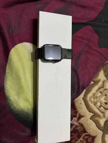 коробка от телефона: Apple Watch серии 6 44 мм Черный цвет С коробкой Запрашиваемая цена