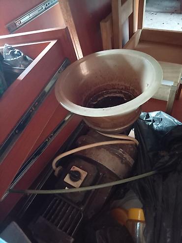 Profesionalni mlin za kafu + elektronska maloprodajna vaga - at lalafo.rs — 1 Profesionalni mlin za kafu + elektronska maloprodajna vaga - — 1