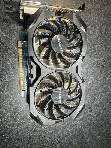 Словари: Видеокарта Gigabyte GeForce GTX 750 Ti, < 4 ГБ