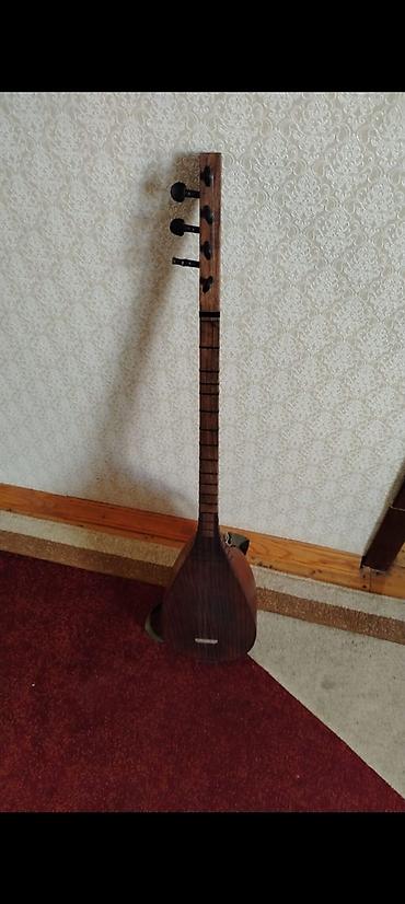Саз: Saz – uzun qollu, armud formalı korpuslu milli simli musiqi aləti — 1