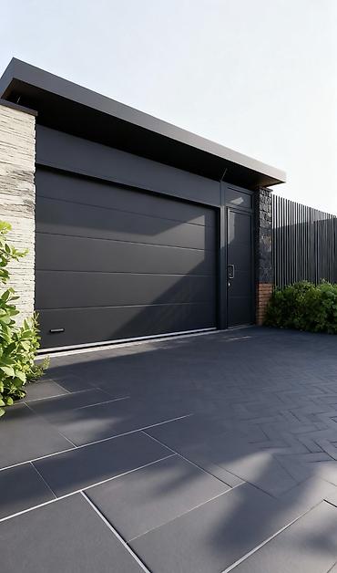 Секционные ворота: Автоматические, Alutech, Для гаража, Для частного дома, Для контейнера, Бронированные, В рассрочку, Новый, Бесплатная установка — 13