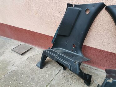 Auto delovi: Nosači zadnje police gepeka Lada Niva 21213,21214. Polovno, ocuvano — 4