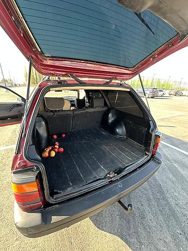 Volkswagen: Volkswagen Passat: 1990 г., Универсал — 12