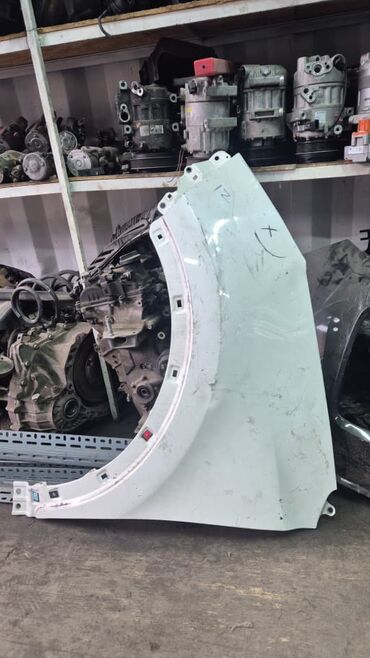 Другие детали кузова: Запчасти для Hyundai (оригинал) В наличии на фото: - Переднее крыло — 1