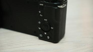 sony a6000: Sony ZV-E10 + 2 объектива | Полный комплект Продам Sony ZV-E10 + 2 — 4