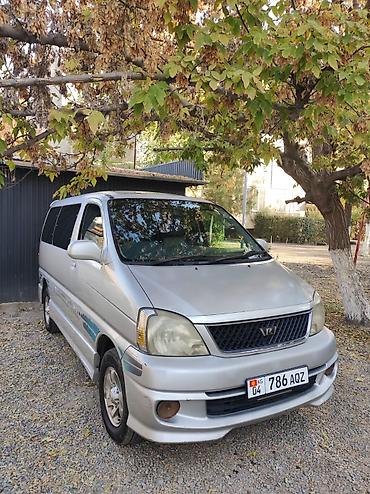 Toyota Regius: 2000 г., 2.7 л, Автомат, Бензин, Минивэн at lalafo.kg Toyota Regius: 2000 г., 2.7 л, Автомат, Бензин, Минивэн
