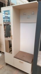 Dolablar: Açılan, 3 qapılı Düz dolab, Şifonyer — 11