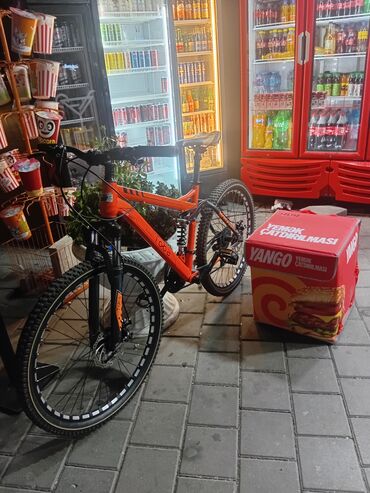 İşlənmiş Şəhər velosipedi Adidas, 26", sürətlərin sayı: 32, Ödənişli çatdırılma