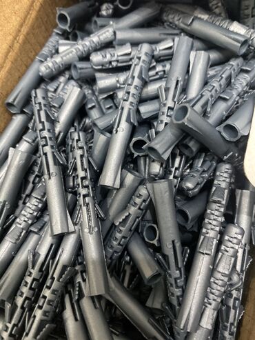 купить выжигатель по дереву: Дюбели пластиковые универсальные 1шт 3сом - Материал: прочный