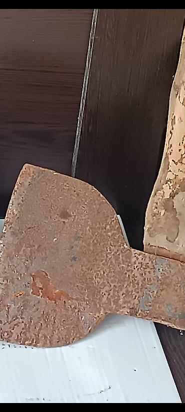 kəsik əl şəkilləri: 3 dənə ət baltası var razılaşma yoluyla rusun baltalarıdı Qeyd: - — 3