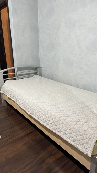 3 х спальная кровать: Спальный гарнитур, Односпальная кровать, Шкаф, Матрас, цвет - Бежевый, Б/у