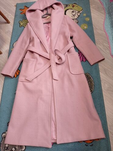 palto satışı: Пальто Adl, M (EU 38), цвет - Розовый