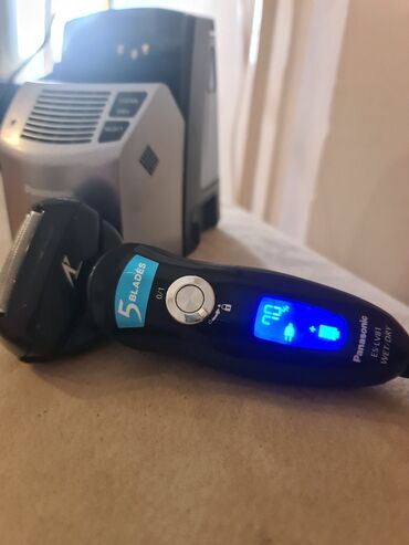 Električni brijači: Panasonic električni brijač ES‑LV81 Wet/Dry sa stanicom za čišćenje i — 2