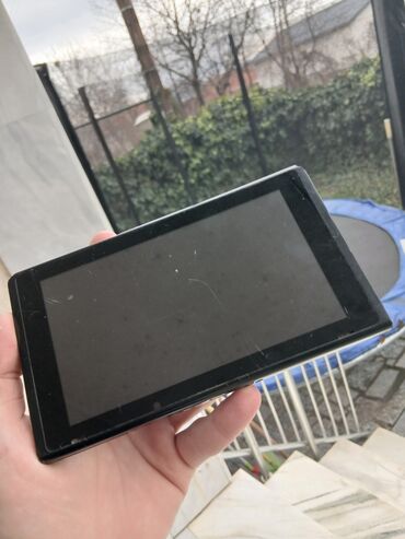 Nintendo Switch: Nintendo Switch konzola bez džojistika. Uz nindento ne ide originalni — 13