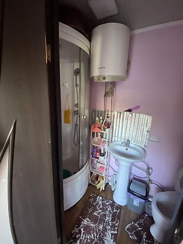 Продажа коттеджей и домов: 🏡 Продается частный дом с месячным доходом 📍 Адрес: г. Бишкек, Гоин — 18