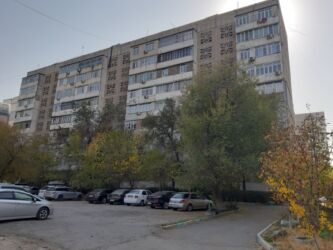 продаю дом контейнер: 2 комнаты, 61 м², 106 серия, 4 этаж, Косметический ремонт