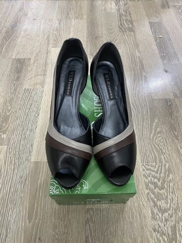 женские брендовые туфли недорого: Женские туфли WLD Shoes - Модель: открытый мыс (peep-toe)