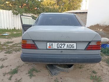 решетка на виндом: Mercedes-Benz W124: 1988 г., 2 л, Механика, Дизель, Седан