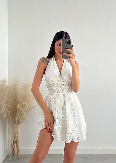 boho bluze: Belo letnje mini haljina na bretele
2400din
S M L — 10