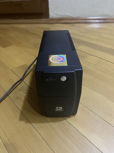 komputer klaviatura: Ups 650w
