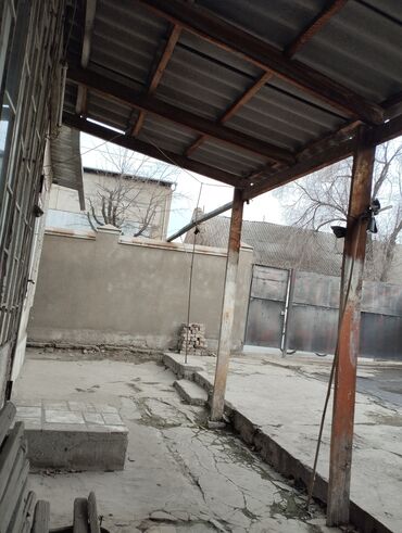 дом деревянный: Полдома, 50 м², 3 комнаты, Собственник, Косметический ремонт
