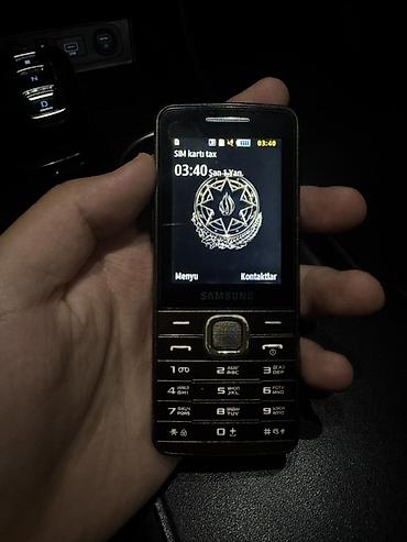 samsung s5780 wave 578: Samsung S5610, İki sim kartlı — 1