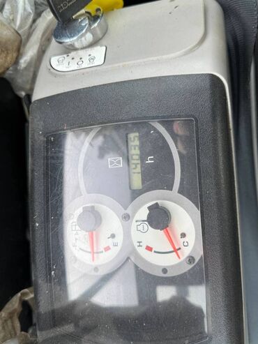 Экскаваторы: Экскаватор, Гусеничный — 8