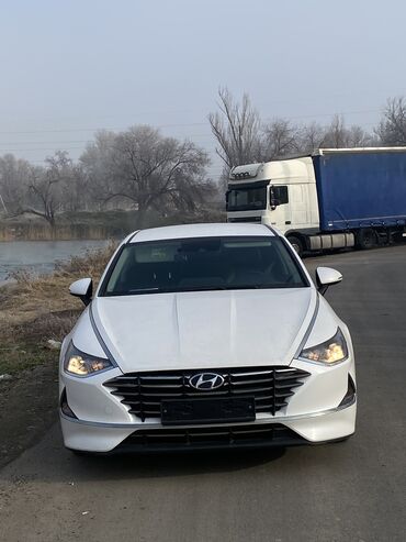 Hyundai: Hyundai Sonata: 2021 г., 2 л, Автомат, Газ, Седан — 2