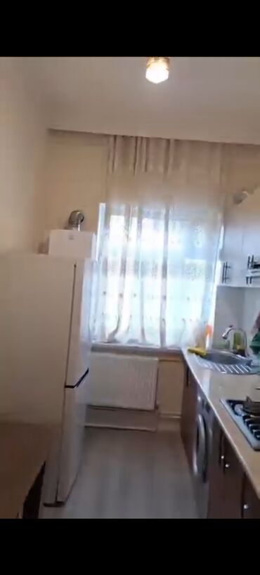 xacmaz kiraye: Üzeyir .H küç 28 May metrosun bir deyqalix mesafede 28 Moll qarşısi 2