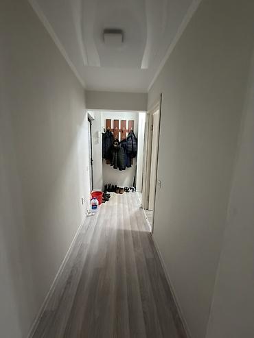 обжита: 2 комнаты, 44 м², 5 мкр 104 серия, 1 этаж, Косметический ремонт — 2