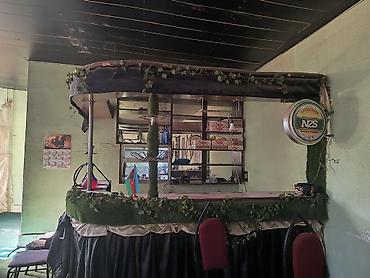kosk: Kafe/bar üçün köşə tipli minibar stendi və rəflər dəsti Təcili — 3