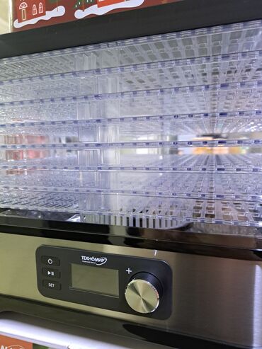 Сушилки для овощей и фруктов: Сушилка для овощей Техномир SG-400LCD Мощность 400вт Количество — 10