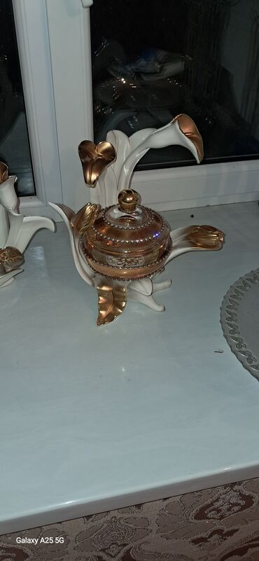 Boşqablar: Boşqablar, 4 ədədli dəst, rəng - Qızılı, İtaliya — 2