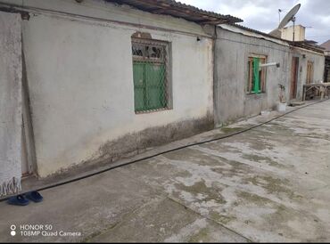 sabuncu rayonu sabuncu qesebesinde satilan evler: 3 otaqlı, 200 kv. m, Kredit yoxdur, Orta təmir