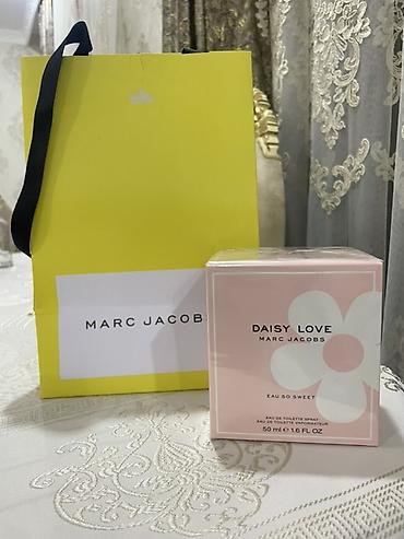 ailə qurmaq: Məhsul: Marc Jacobs Daisy Love “Eau So Sweet” – Eau de Toilette spreyi — 1