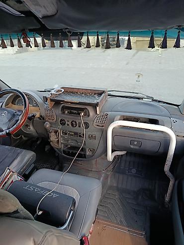 Mercedes-Benz Спринтер: 2002 г., 2.2 л, Механика, Дизель, Бус — 6