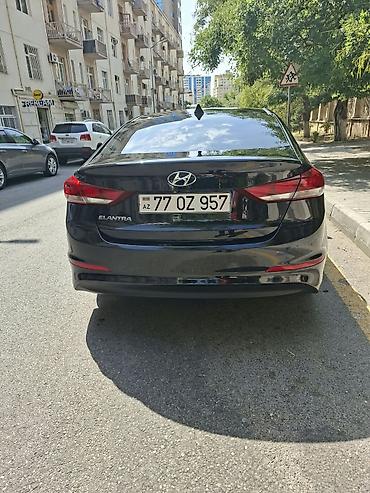 perodok: Hyundai Elantra: 2 l | 2017 il Sedan — 5