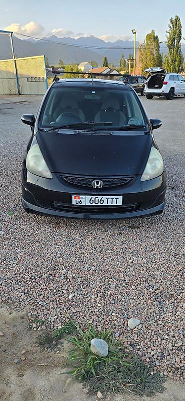 радиатор батарейка: Honda Fit: 2004 г., Бензин, Хэтчбэк — 2