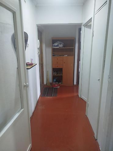 Долгосрочная аренда комнат: Сдаётся просторная комната в квартире. Описание: - Светлая комната — 5