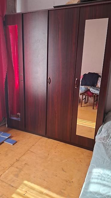 İşlənmiş, 4 qapılı, Güzgülü, Qəhvəyi, Taxta, Açılan, Düz dolab