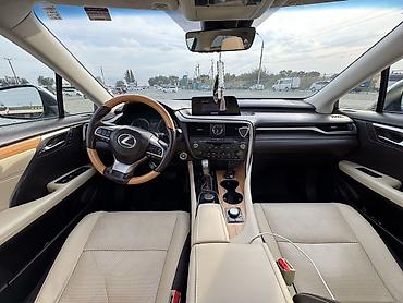 Салон Lexus с премиальной двухцветной отделкой: светлый кожаный at lalafo.kg Салон Lexus с премиальной двухцветной отделкой: светлый кожаный
