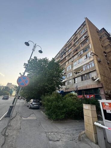 Uzunmüddətli kirayə mənzillər: Tibb Universitetiynen üzbəüz 9 mərtəbəli binanın 7-ci mərtəbəsində -da lalafo.az — 9 Uzunmüddətli kirayə mənzillər: Tibb Universitetiynen üzbəüz 9 mərtəbəli binanın 7-ci mərtəbəsində — 9