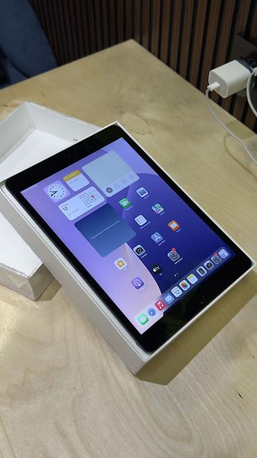 ipad 1g: Планшет, Apple, память 64 ГБ, 10" - 11", 4G (LTE), Б/у, Детский цвет - Серый — 1