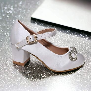 Cipele: PONOVO DOSTUPNE 😍 PREDIVNOCA 😍 💎 Prelepe stiklice sa podesivim