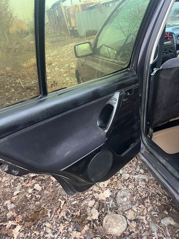 Volkswagen: Volkswagen Golf: 1993 г., 1.6 л, Механика, Бензин, Хэтчбэк at lalafo.kg — 8 Volkswagen: Volkswagen Golf: 1993 г., 1.6 л, Механика, Бензин, Хэтчбэк — 8