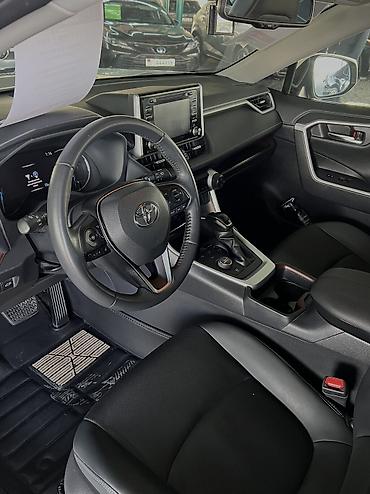 bmw 2020: Toyota Camry: 2021 г., 2.5 л, Вариатор, Гибрид, Кроссовер — 7