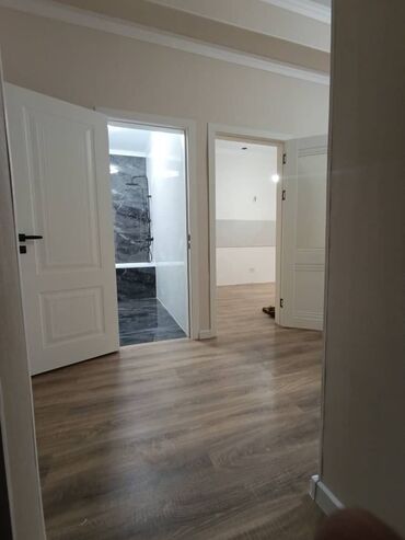 тоголок молдо фрунзе: 1 комната, 39 м², 3 этаж, Евроремонт